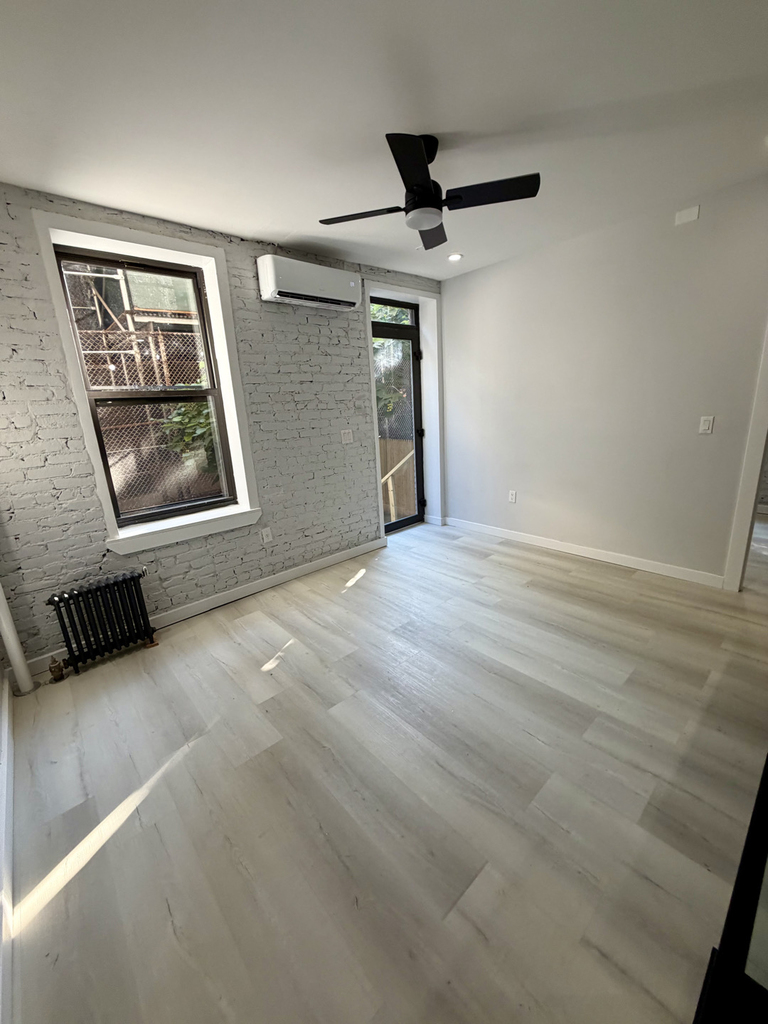 193 Stanton Street - Photo 17