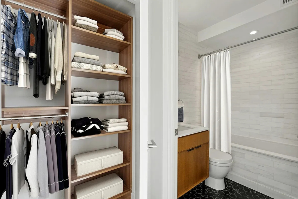 East 54th Street - Photo 5
