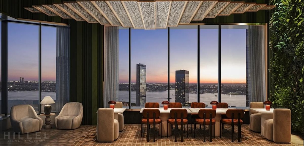 10th Avenue - Photo 6