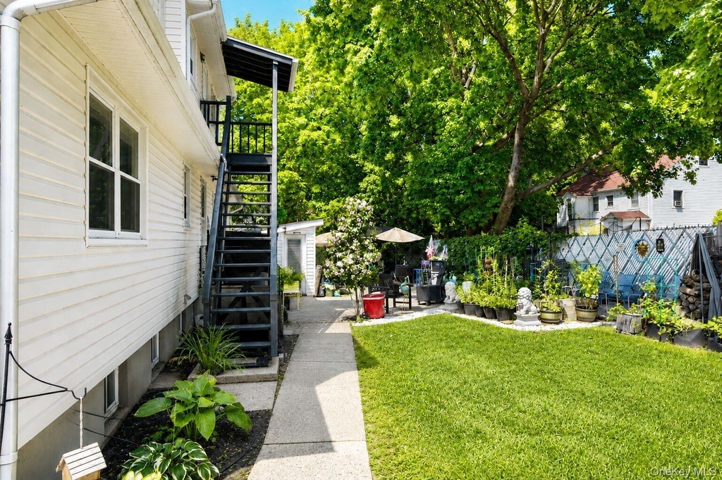 206 Winthrop Avenue - Photo 3