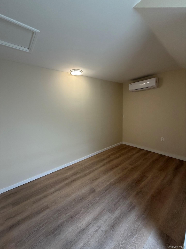 14-20 114th Street - Photo 8
