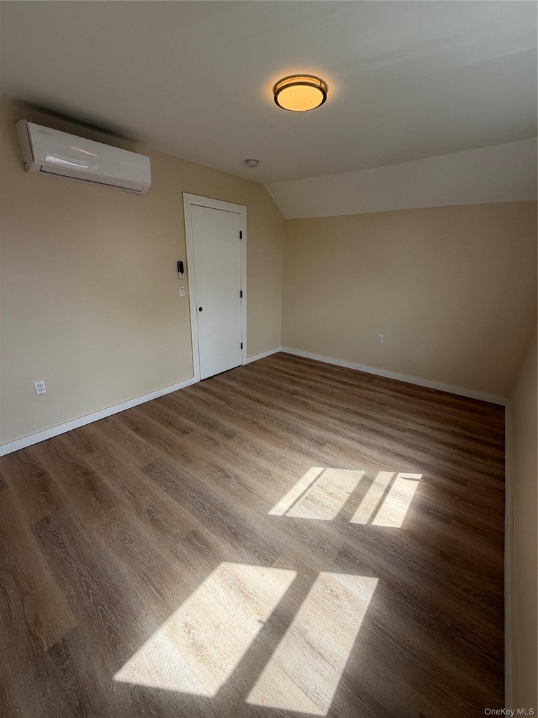 14-20 114th Street - Photo 10