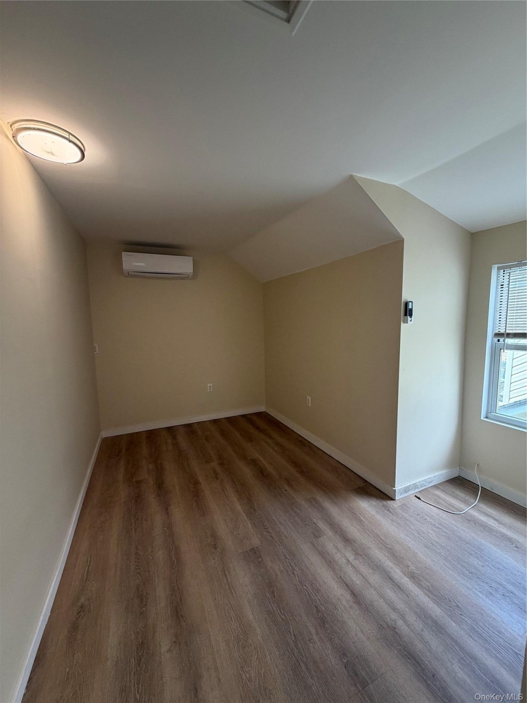 14-20 114th Street - Photo 4