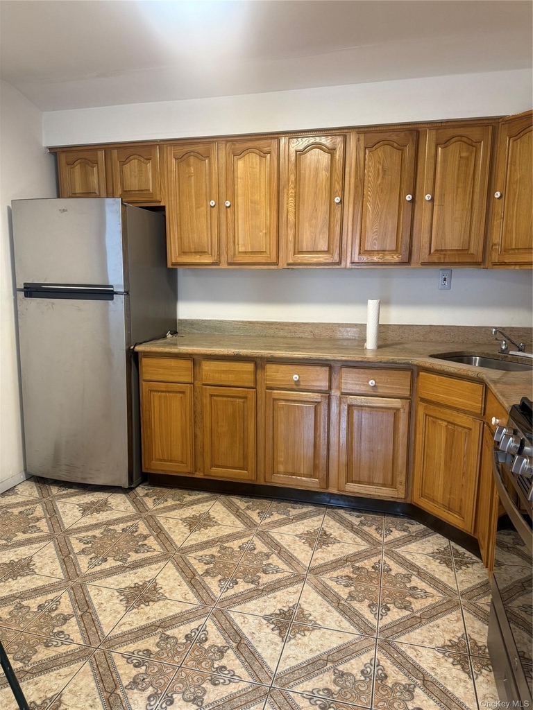 144-87 176th Street - Photo 5