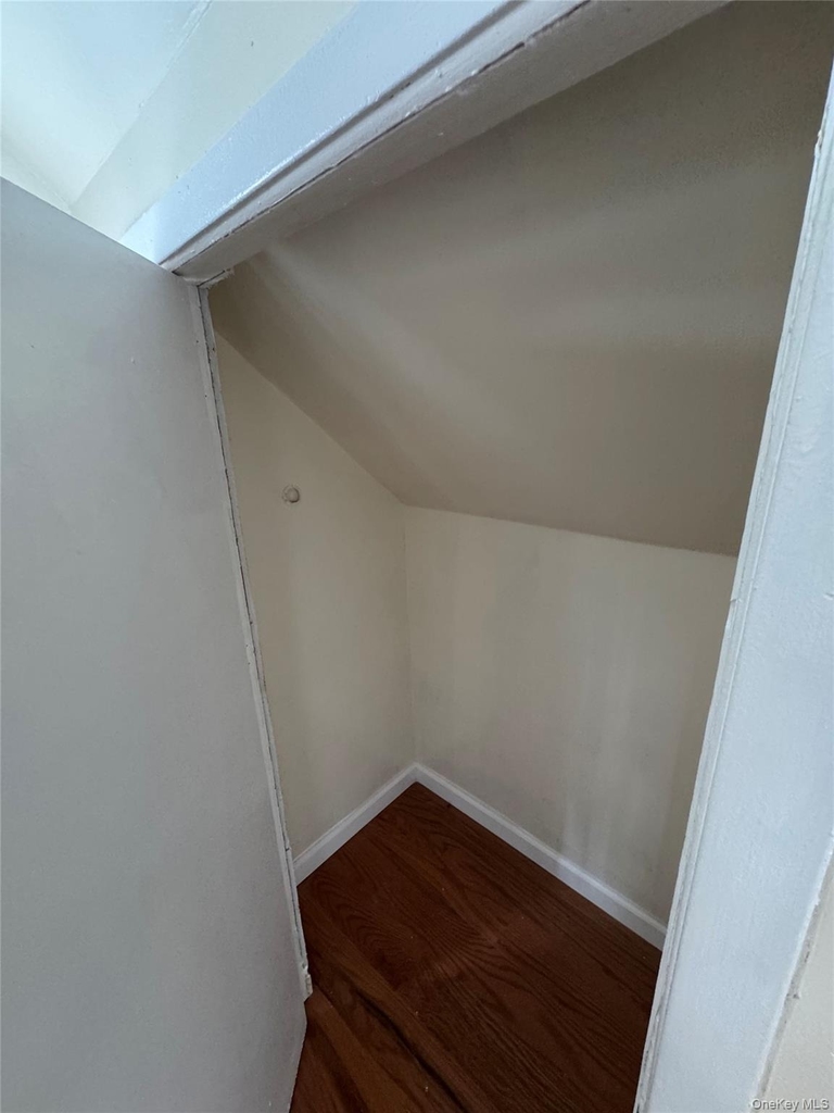 171-30 111th Avenue - Photo 2