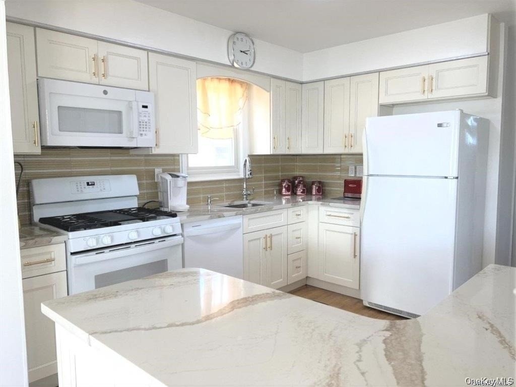 24 Virginia Avenue - Photo 4