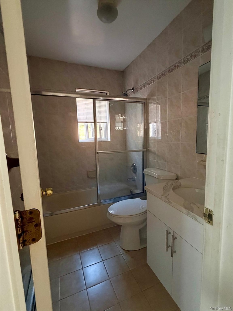 4370 160th Street - Photo 3