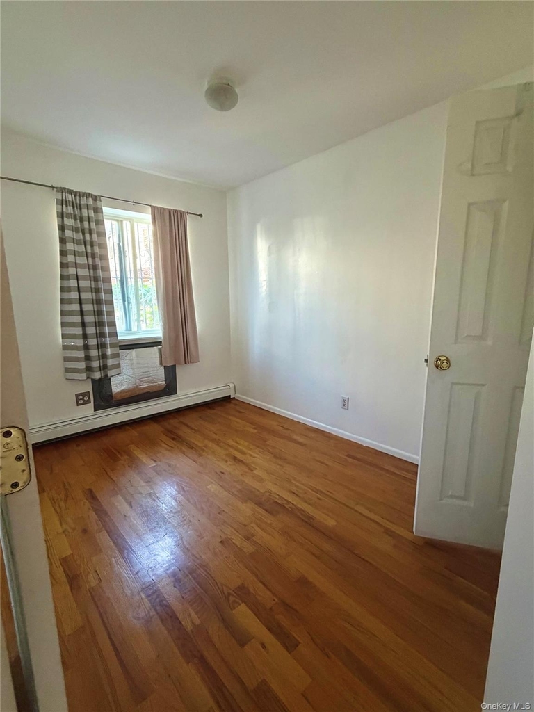4370 160th Street - Photo 4