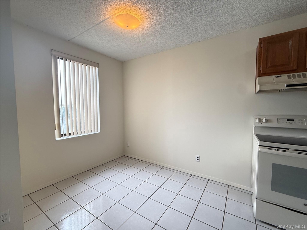 175 Maple Avenue - Photo 11