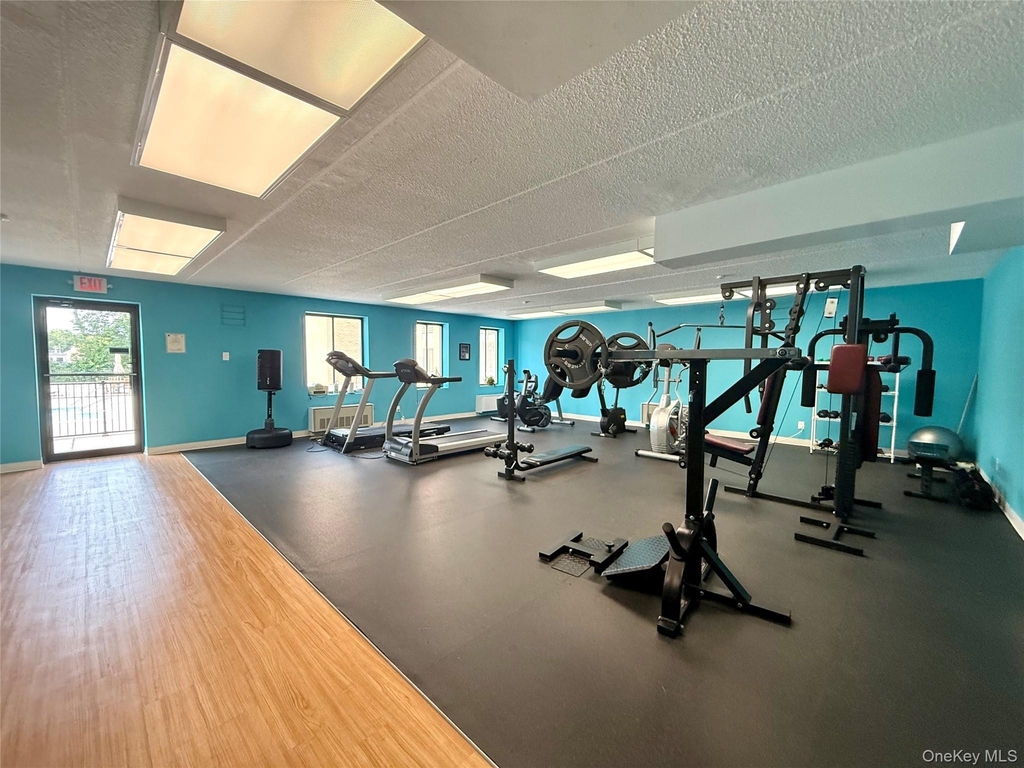 175 Maple Avenue - Photo 18