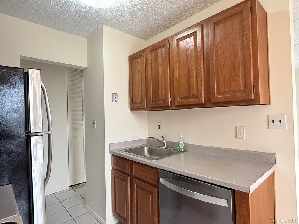 175 Maple Avenue - Photo 10