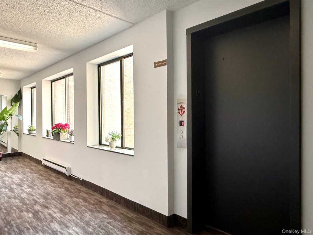 175 Maple Avenue - Photo 5
