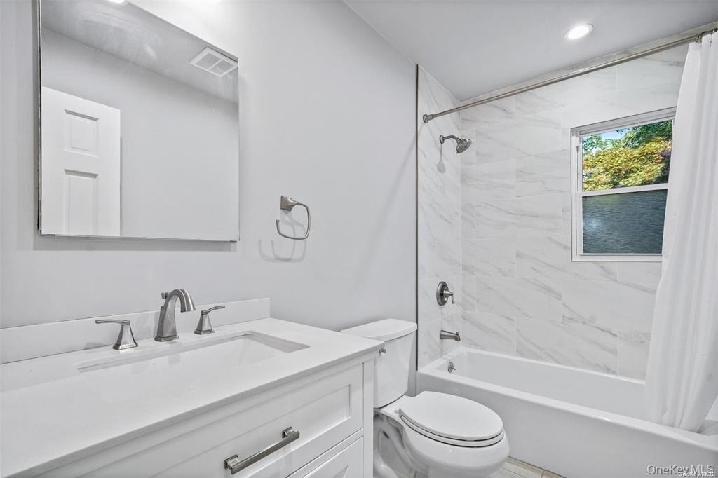 228 Oakwood Road - Photo 10
