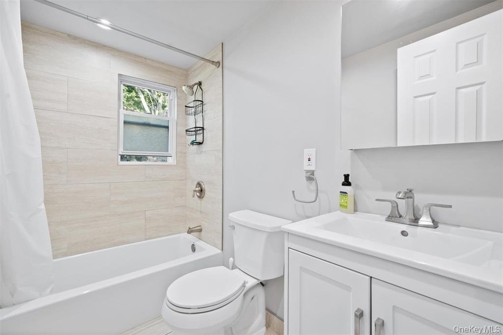 228 Oakwood Road - Photo 11