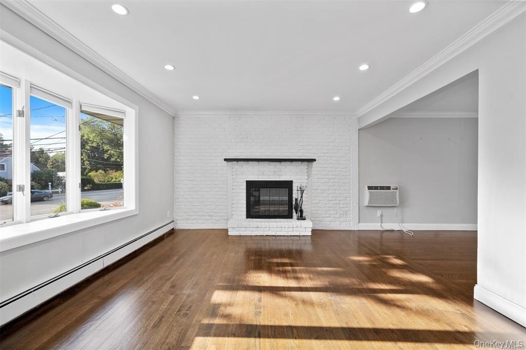 228 Oakwood Road - Photo 2