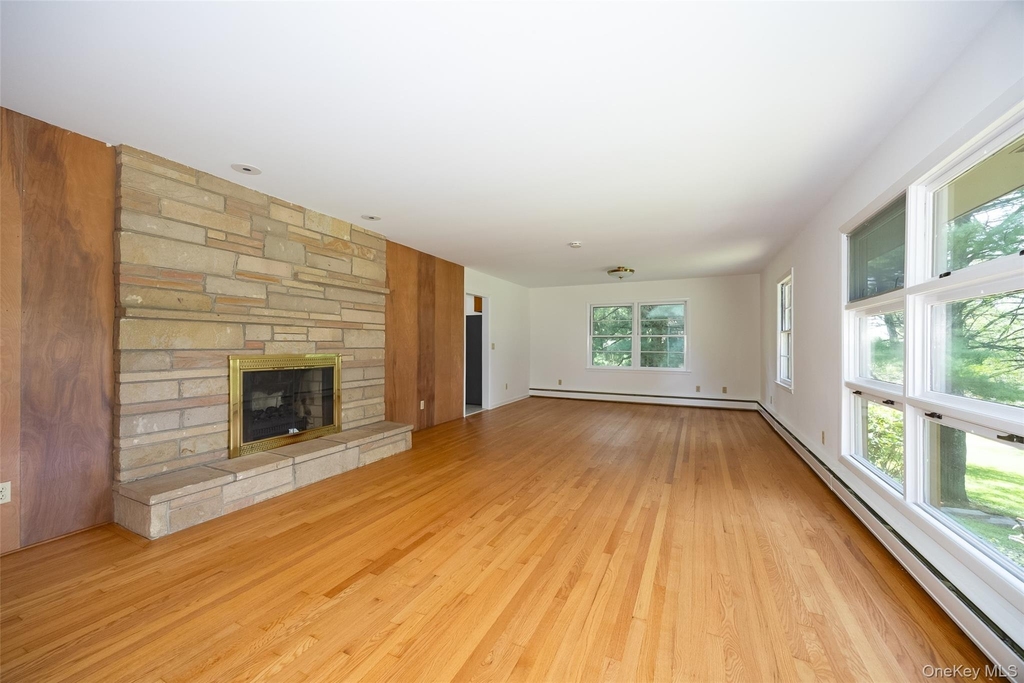 2108-2110 New Hackensack Road - Photo 2