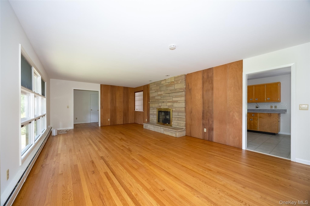 2108-2110 New Hackensack Road - Photo 3