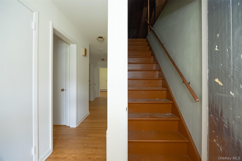 2108-2110 New Hackensack Road - Photo 16