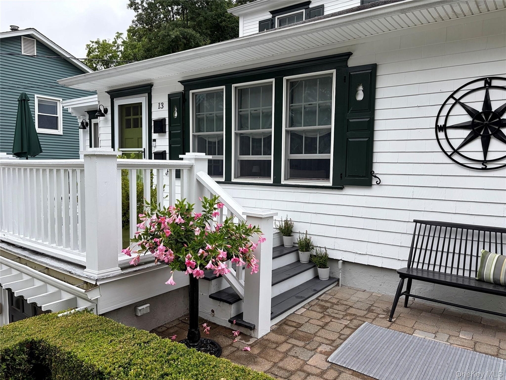 13 Radnor Avenue - Photo 1