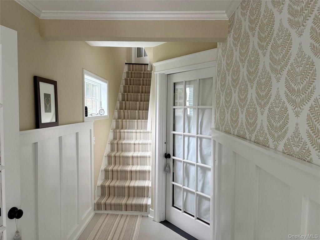 13 Radnor Avenue - Photo 2