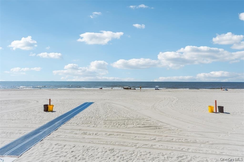 623 Oceanfront - Photo 18