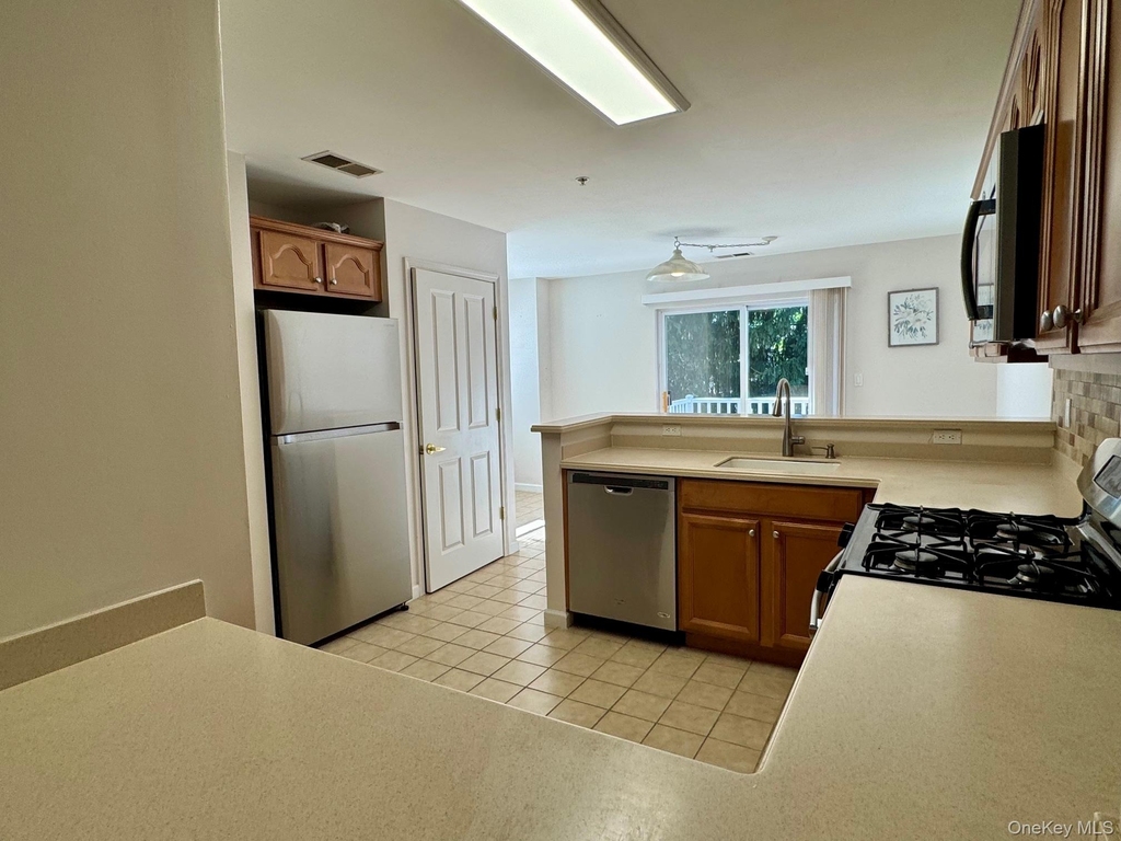 25 Fairways Drive - Photo 7
