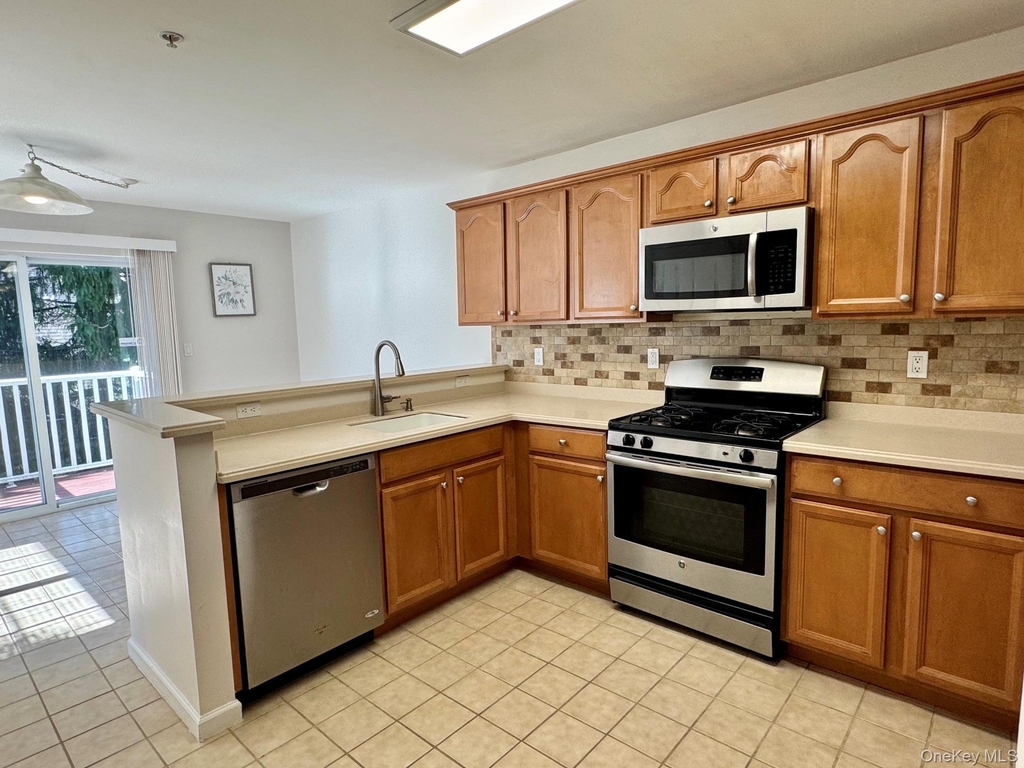 25 Fairways Drive - Photo 6