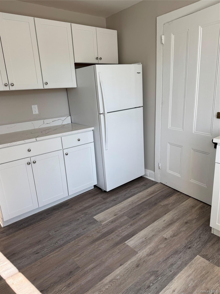 24 Oakland Avenue - Photo 1