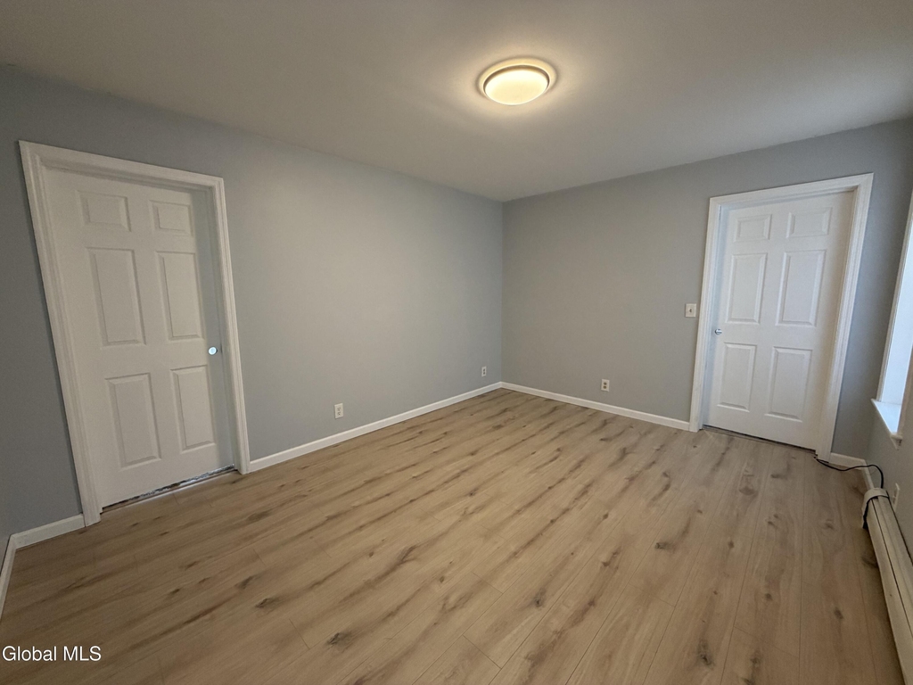 26 Grand Street - Photo 2