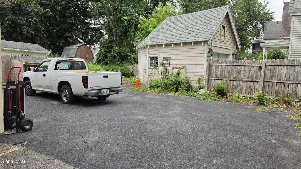 107 N Ten Broeck Street - Photo 10