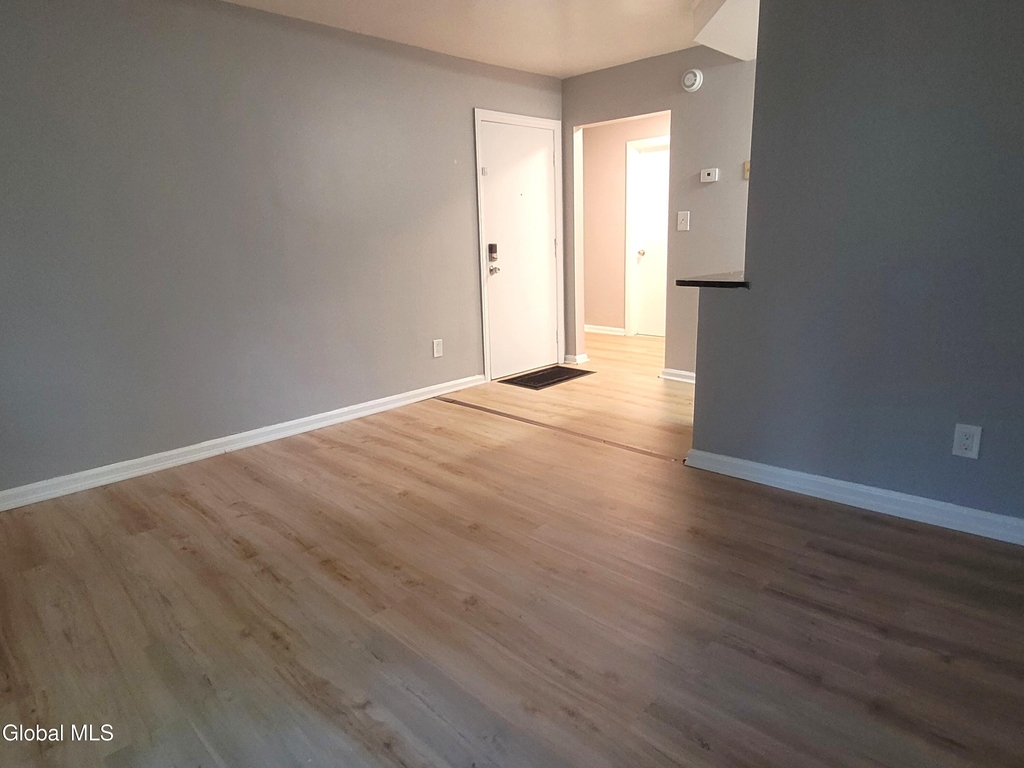 147 Eagle Street - Photo 5