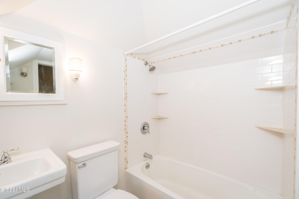 143 Caroline Street - Photo 16