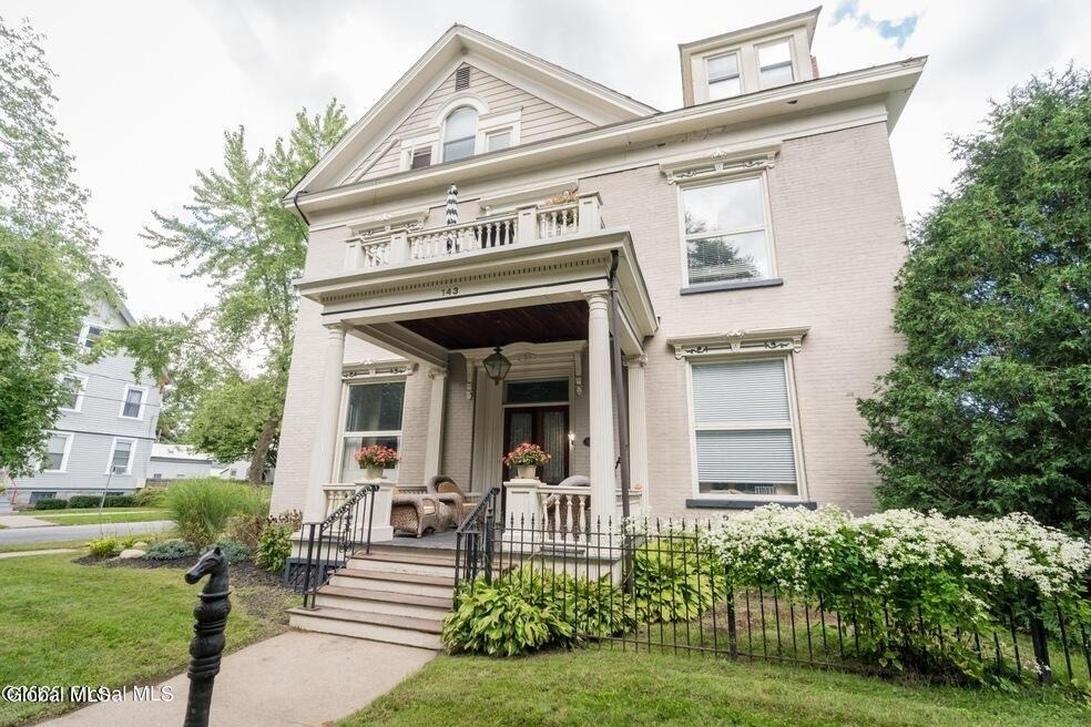 143 Caroline Street - Photo 0