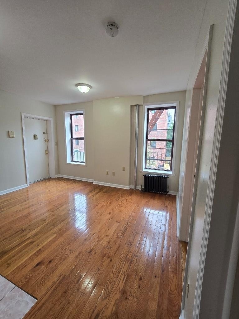 754 Park Place - Photo 0