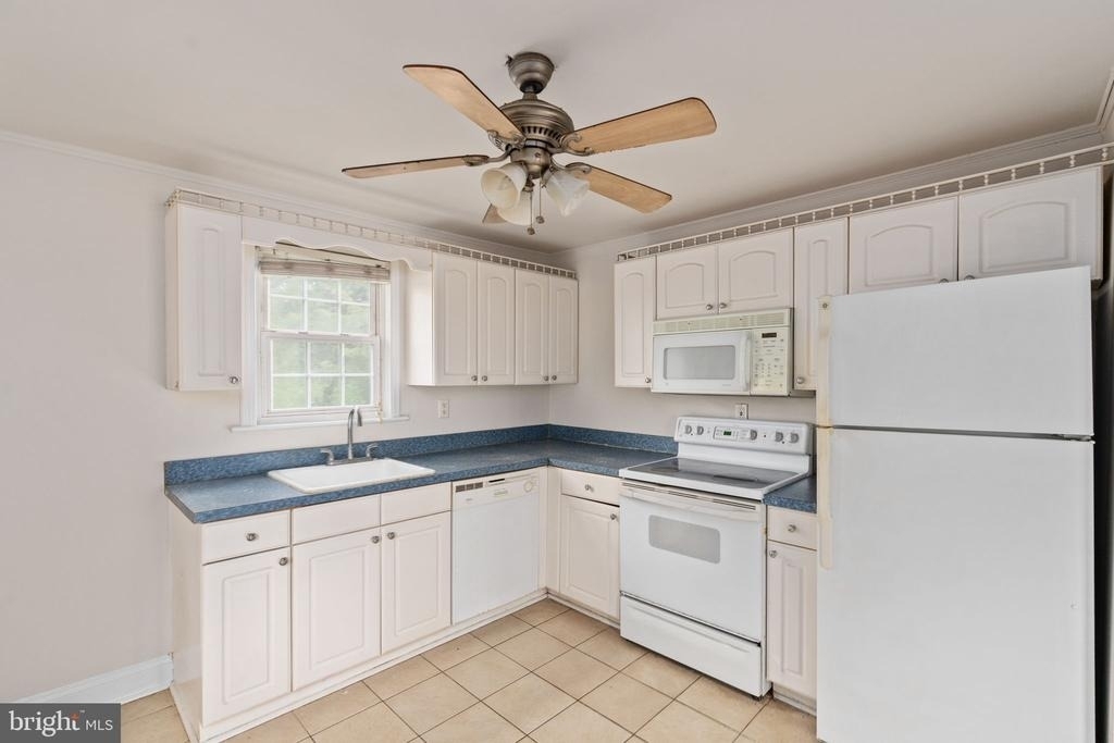 311 Colonial Avenue - Photo 10