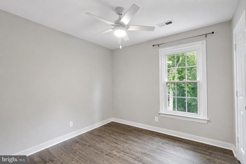 24 Bertram Boulevard - Photo 21