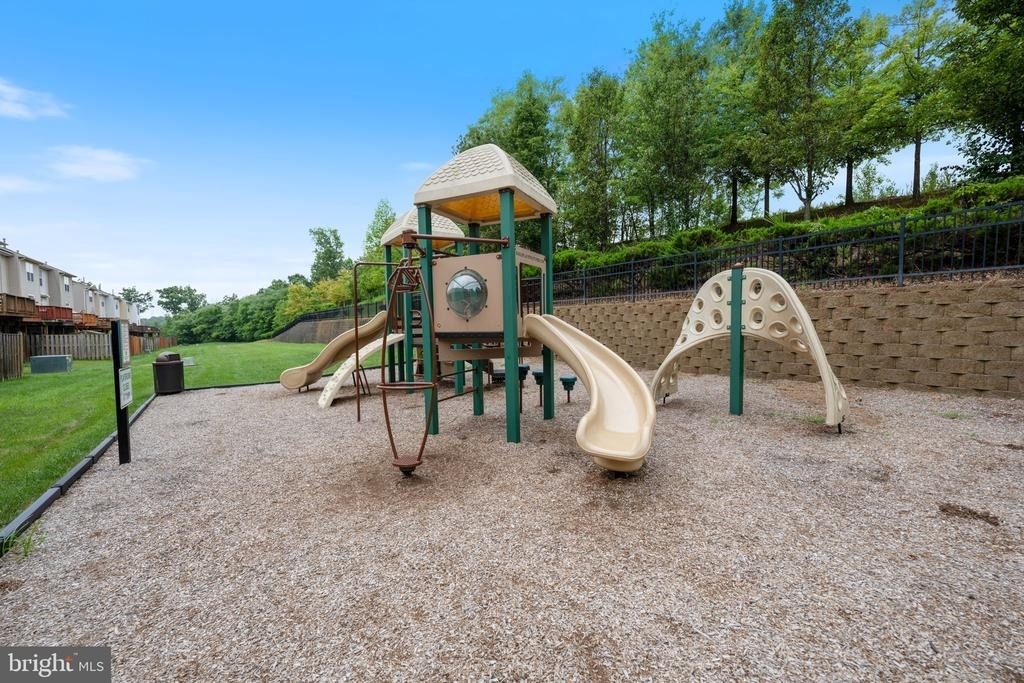 15555 John Diskin Circle - Photo 21