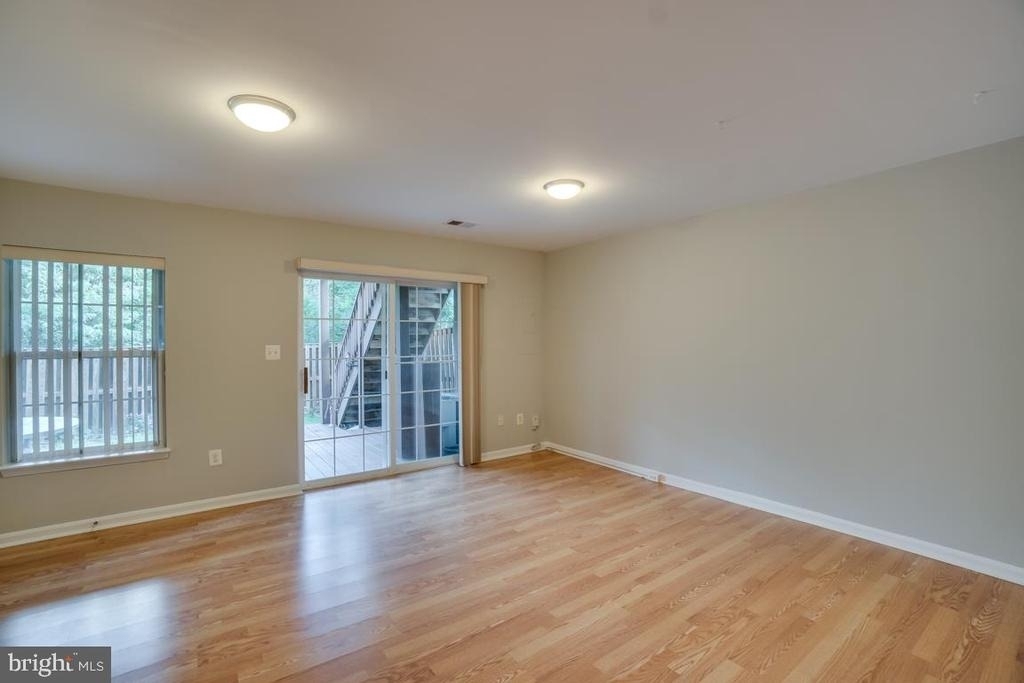43687 Phelps Terrace - Photo 33