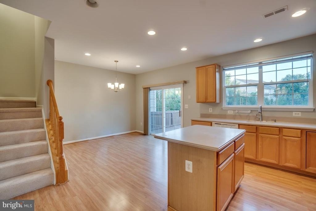 43687 Phelps Terrace - Photo 7