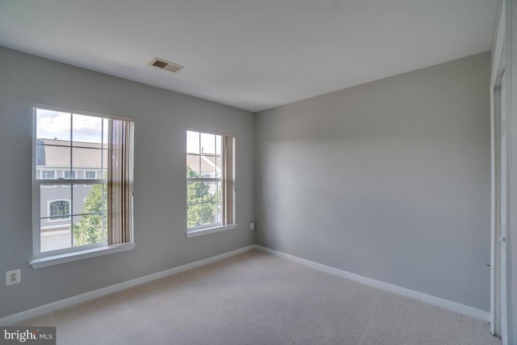 43687 Phelps Terrace - Photo 25