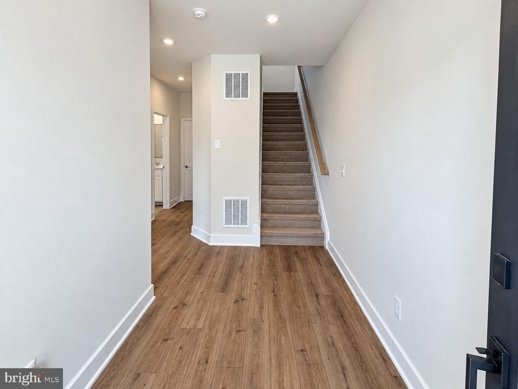 23083 Soaring Terrace - Photo 2
