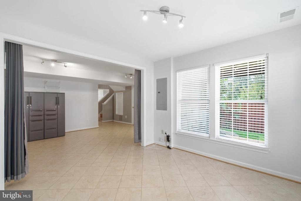 46670 Cavendish Square - Photo 28