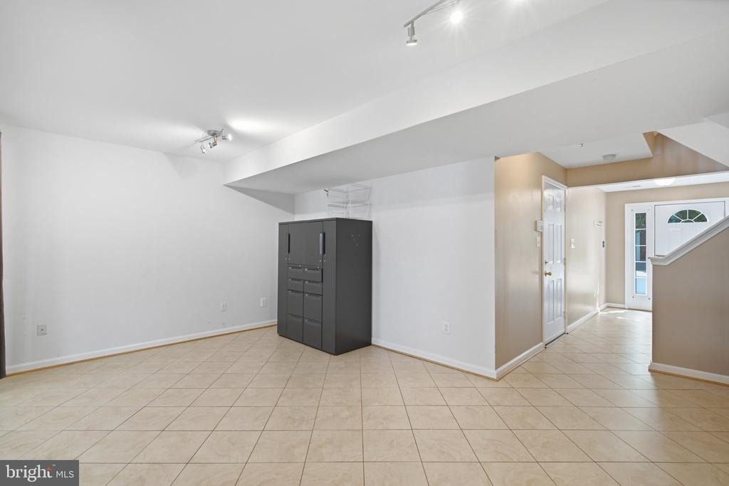 46670 Cavendish Square - Photo 27