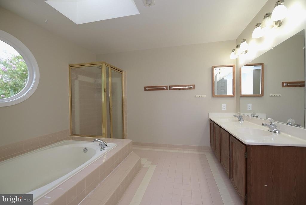 43493 Golden Meadow Circle - Photo 10