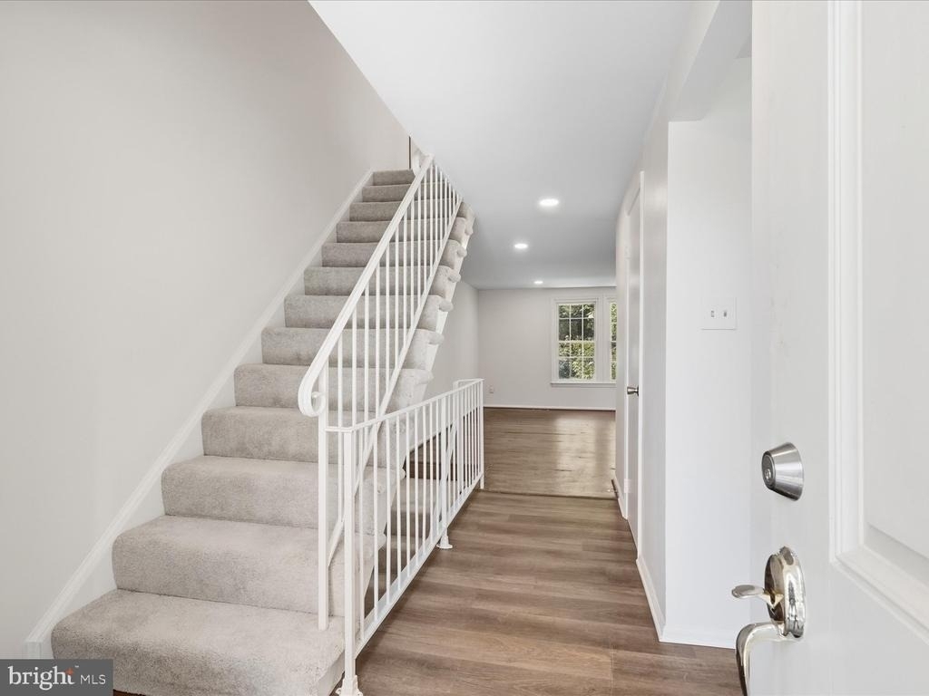 14314 Watery Mountain Court - Photo 4