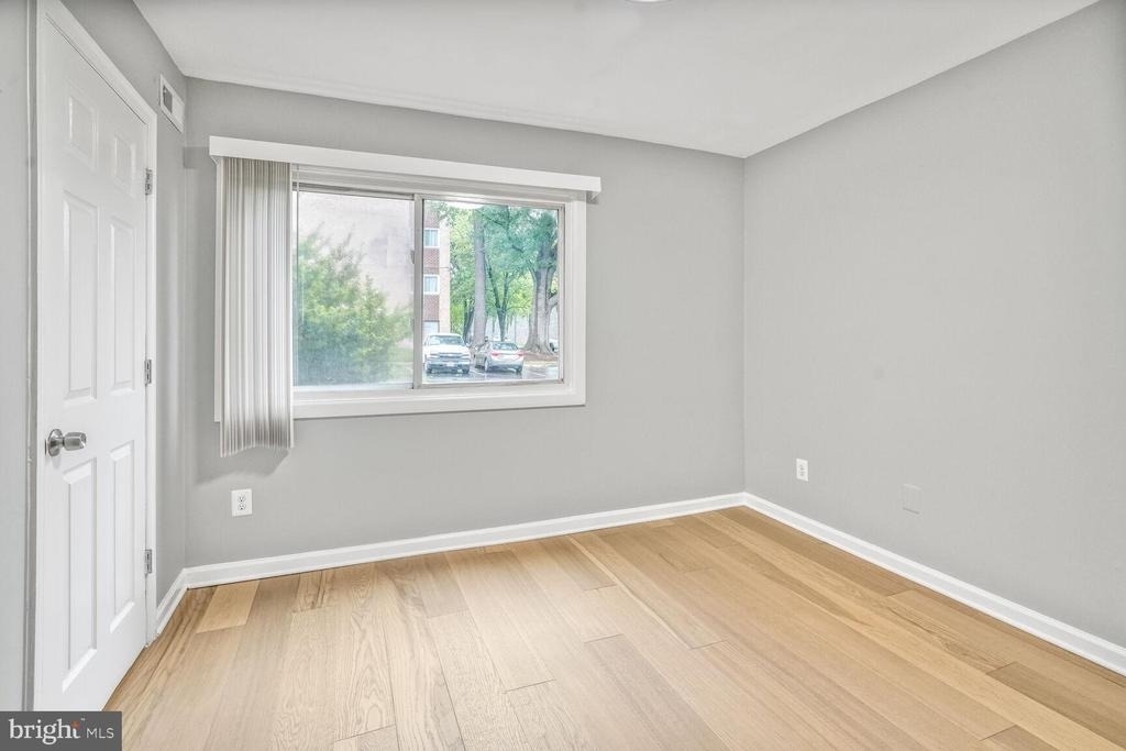 8001 Chanute Place - Photo 14