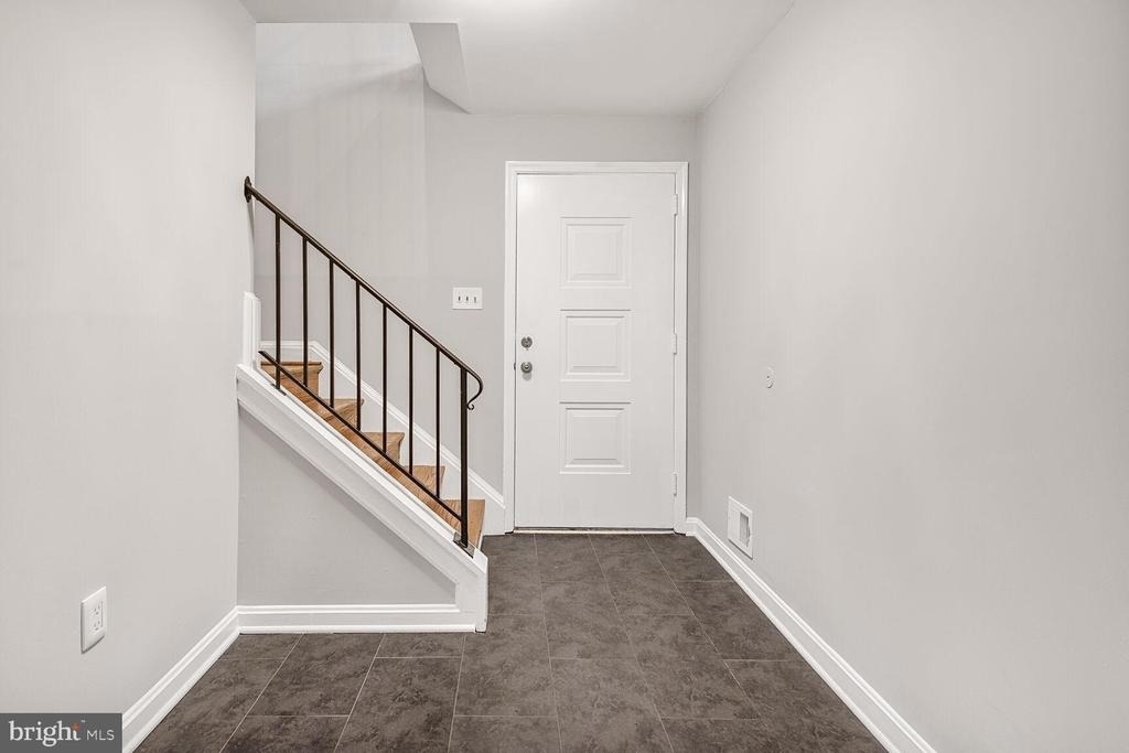 6141 Telegraph Road - Photo 2