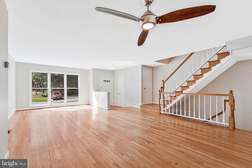 7204 Olde Lantern Way - Photo 2