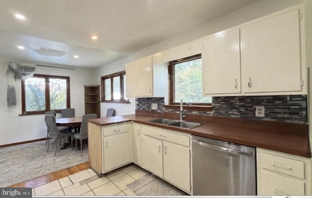 7403 Essex Avenue - Photo 2