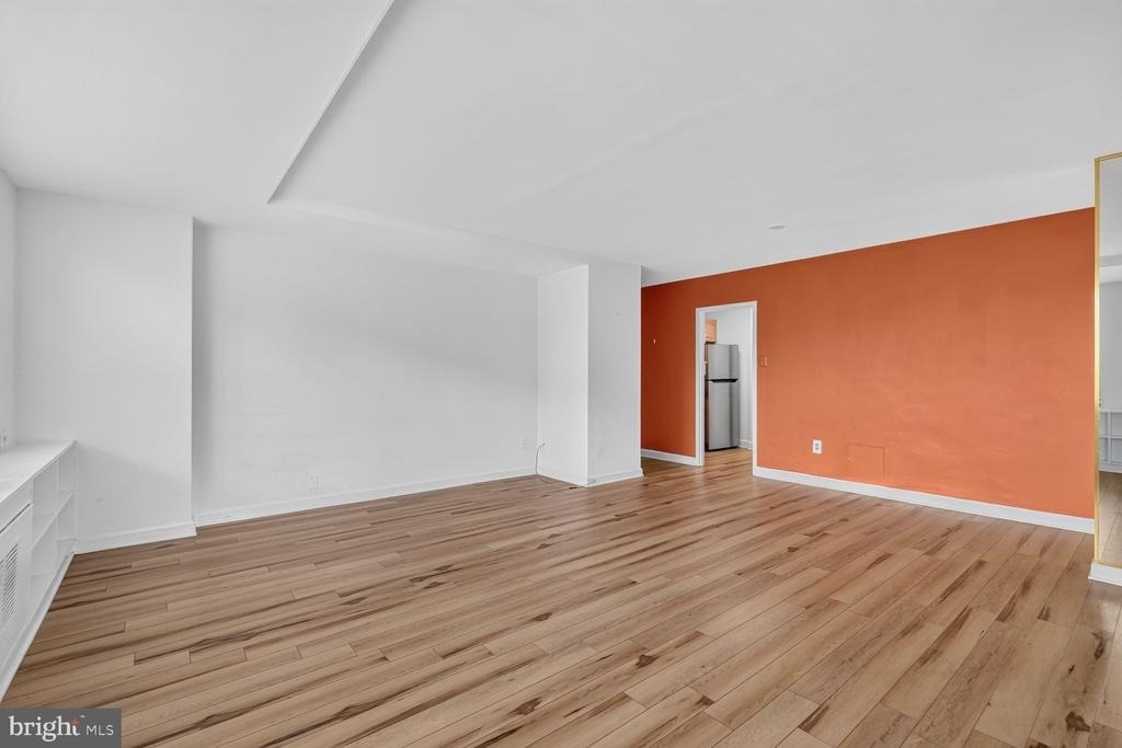 1121 Arlington Boulevard - Photo 3